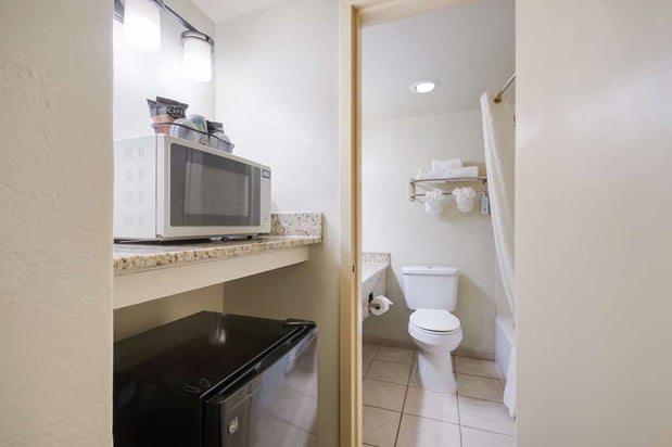 Images SureStay Plus by Best Western Lawton