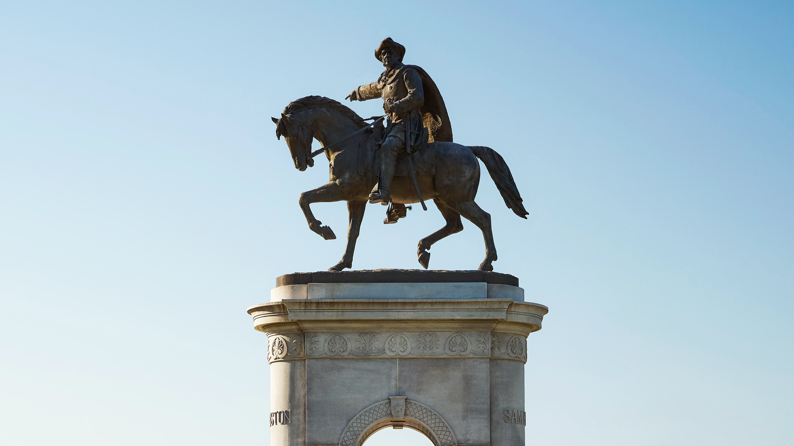 Four Seasons Hotel Houston Image