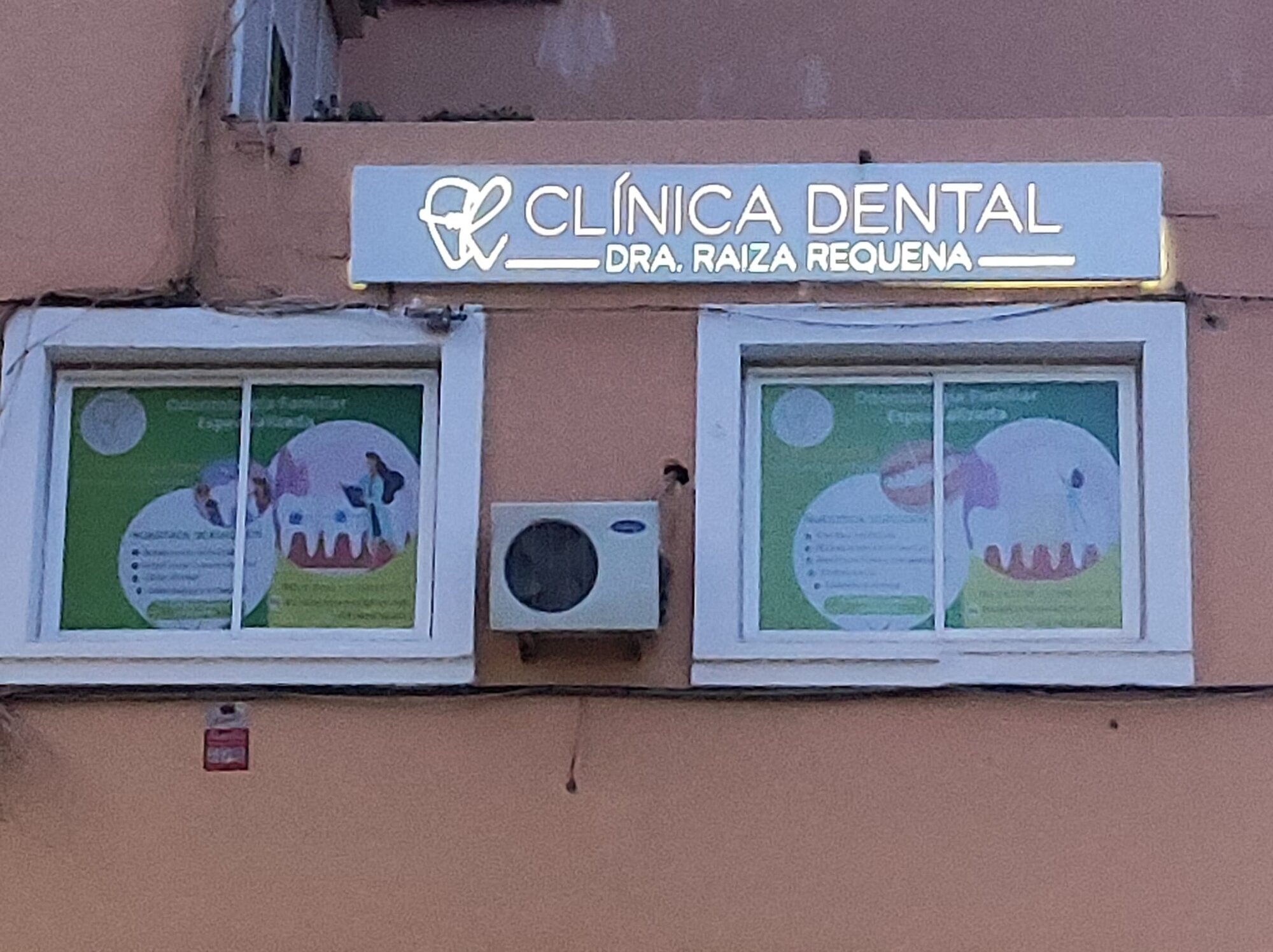 Images Clinica Dental Dra. Raiza Requena