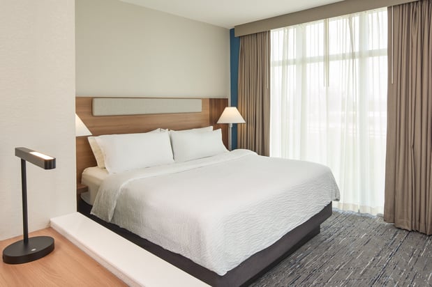 Images Holiday Inn Express Miami Airport-Blue Lagoon Area by IHG
