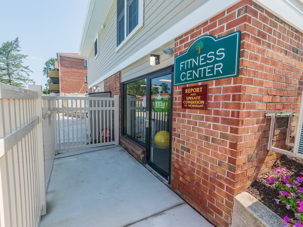 Images Oak Forest Apartments