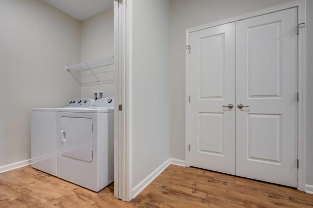 Images The Marquis at the Woods Apartments & Townhomes