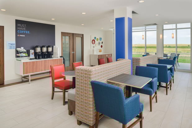 Images Holiday Inn Express & Suites Chadron by IHG