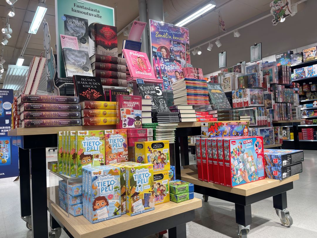 Images Suomalainen Kirjakauppa Kauppakeskus Ideapark Tampere Lempäälä