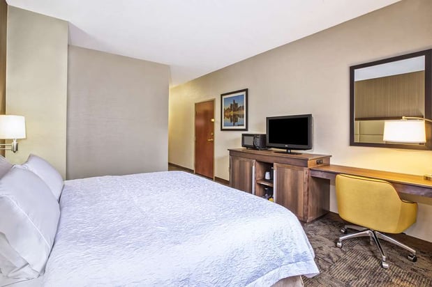 Images Hampton Inn Detroit/Belleville-Airport Area