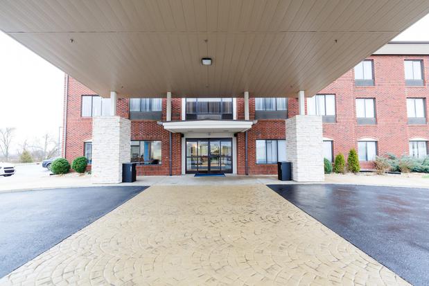 Images Holiday Inn Express & Suites Shelbyville by IHG