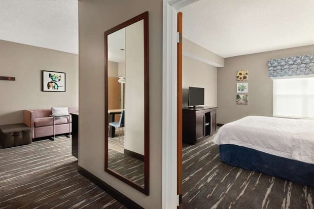 Images Hampton Inn & Suites Ft. Wayne-North