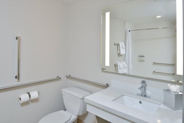 Images Holiday Inn Express Lewisburg/New Columbia by IHG