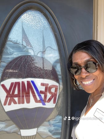 Images Marilyn Tarver Real Estate (Brokered By: RE/MAX Trinity/Cross Country)