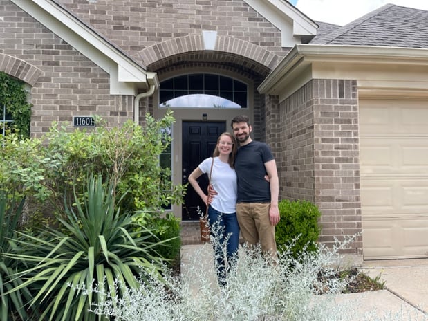 Images Ashley Jackson - Mueller Residential Group at Realty Austin | Compass, Principal REALTOR