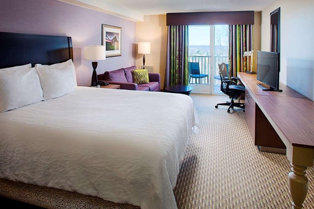 Images Hilton Garden Inn Hartford North/Bradley Int'l Airport
