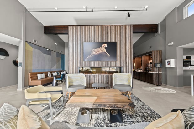 Images Holiday Inn Gonzales by IHG