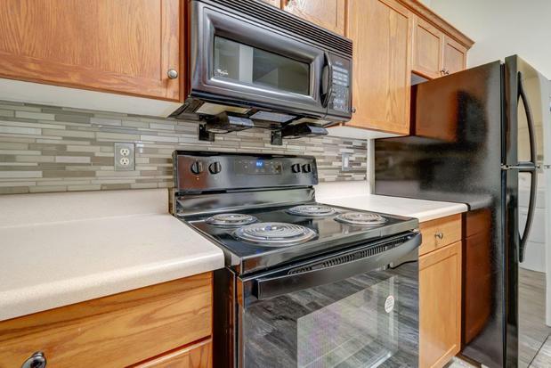 Images Webster Green Apartment Homes