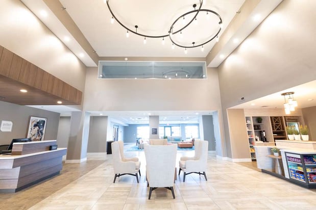 Images Hilton Garden Inn Des Moines Airport