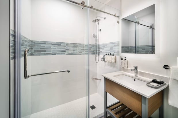 Images Even Hotel Long Island City - New York by IHG