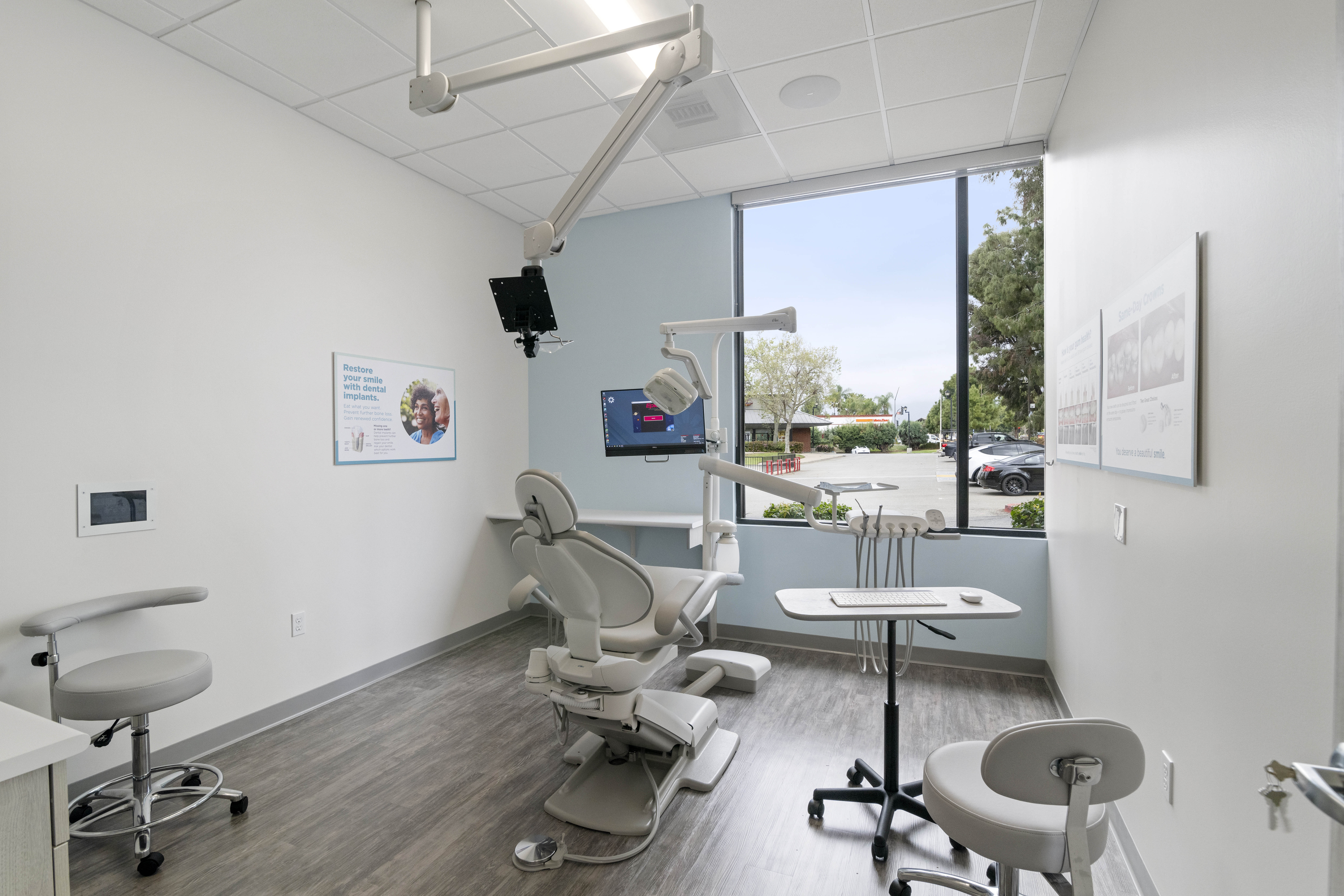 Dental Implants at Dentists of San Dimas
