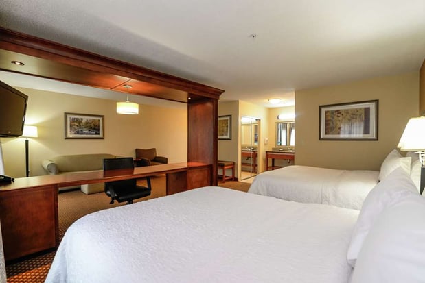 Images Hampton Inn & Suites Detroit/Chesterfield Township