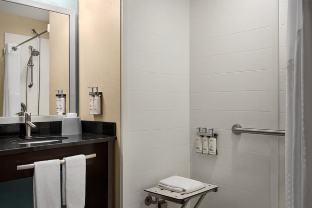 Images Holiday Inn Express & Suites Colorado Springs Central by IHG