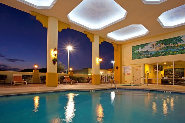 Images Holiday Inn Express & Suites Cocoa Beach by IHG