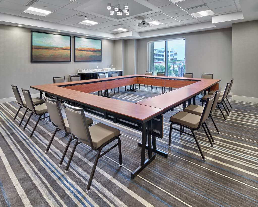 Images DoubleTree by Hilton Edmonton Downtown