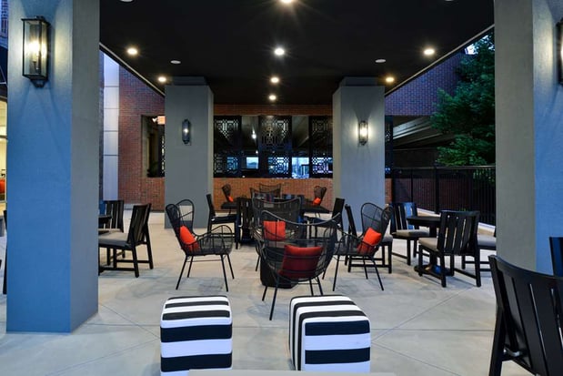 Images Hampton Inn & Suites Greensboro Downtown