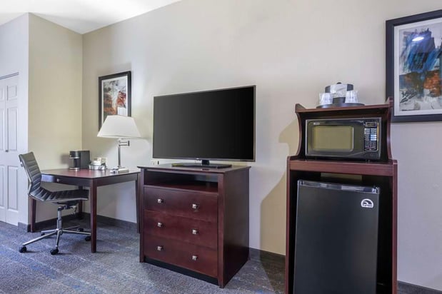 Images Best Western Plus Mansfield Inn & Suites