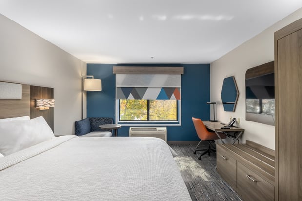 Images Holiday Inn Express & Suites Vancouver Mall/Portland Area by IHG