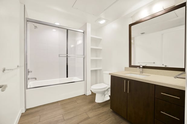 Images The Urbanpolitan Luxury Apartments in Los Angeles