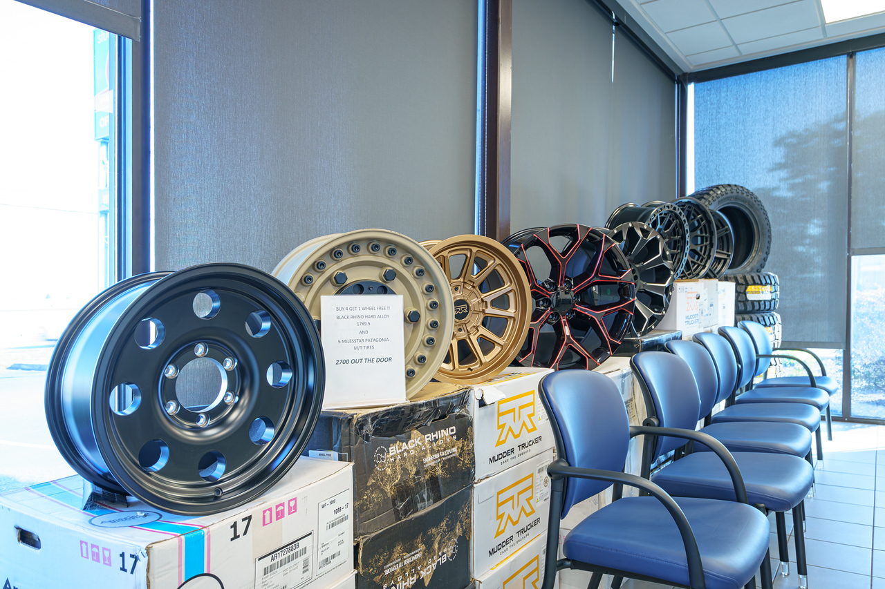Tire Discounters on 8081 N Springboro Pike in Miamisburg