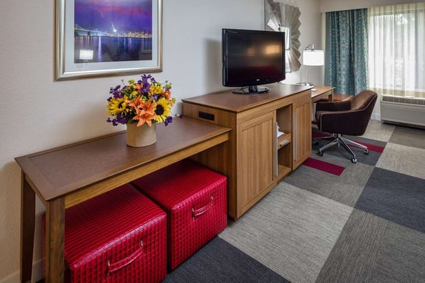Images Hampton Inn San Francisco-Airport