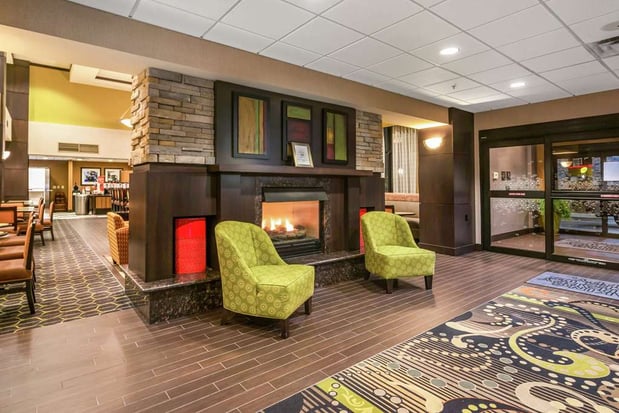 Images Hampton Inn & Suites Tulsa/Catoosa