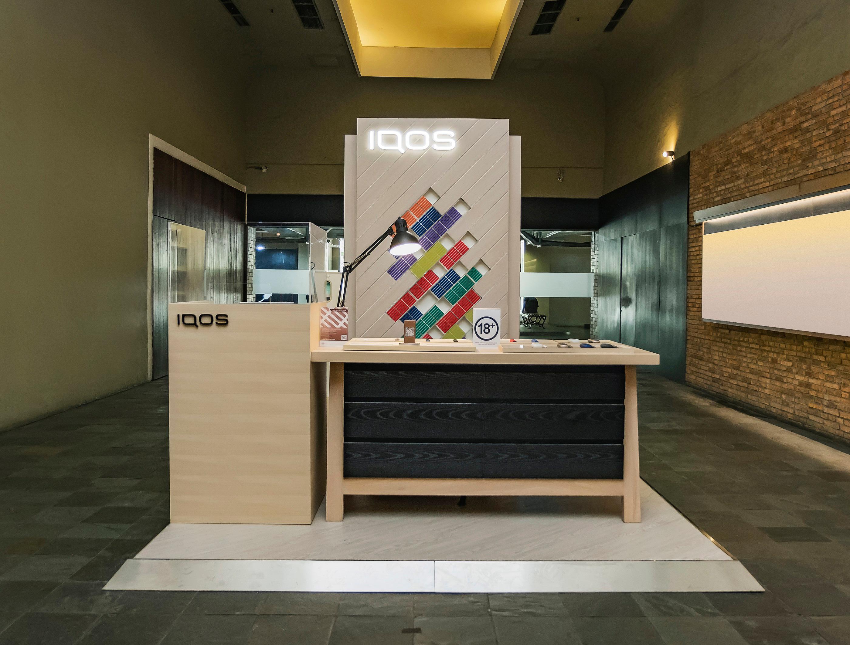 IQOS Booth