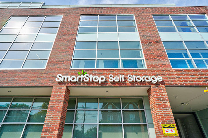 SmartStop Self Storage Toronto (416)536-6161