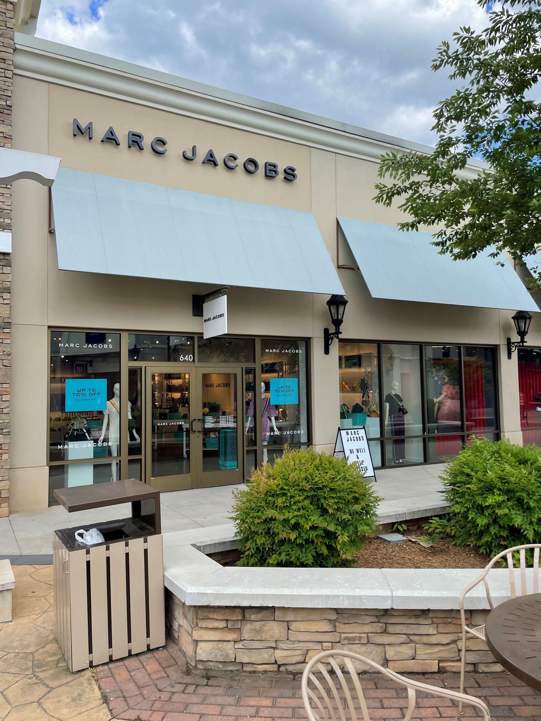 Marc Jacobs - Charlotte Premium Outlets, Charlotte Outlets