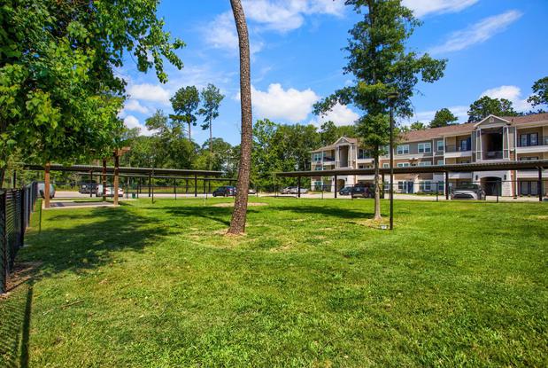 Images Urban Oaks at Conroe