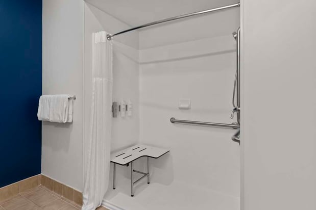 Images Spark by Hilton Newcomerstown