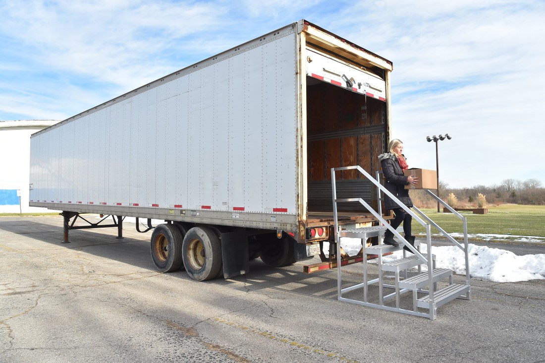 Whether you are in retail, construction, the automotive industry, or something else entirely, our storage trailers are an easy, versatile way to create more on-site storage space without requiring any form of construction or expensive additions.