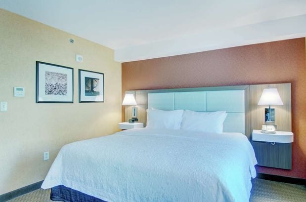 Images Hampton Inn & Suites Boston Crosstown Center