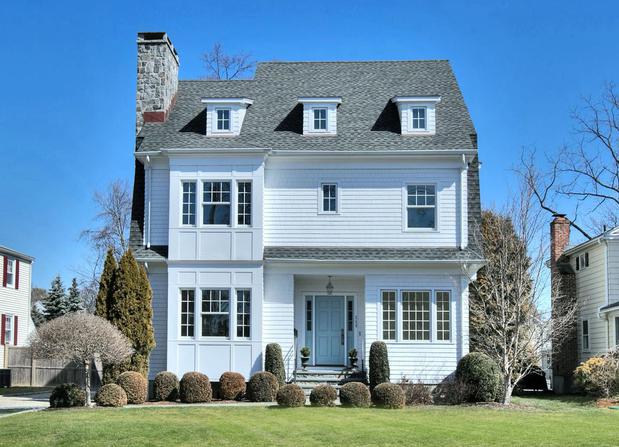 Images Julia Broder, Coldwell Banker Realty