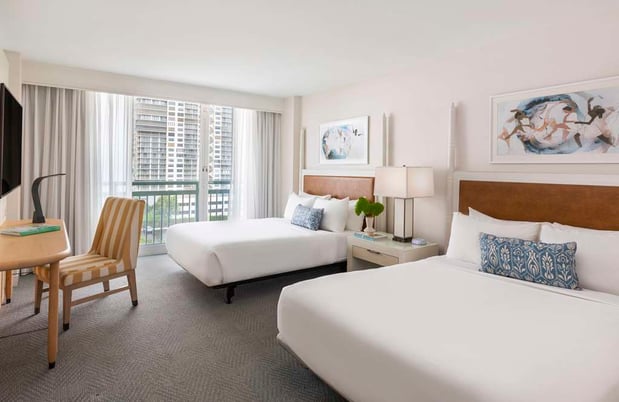 Images The Singer Oceanfront Resort, Curio Collection by Hilton