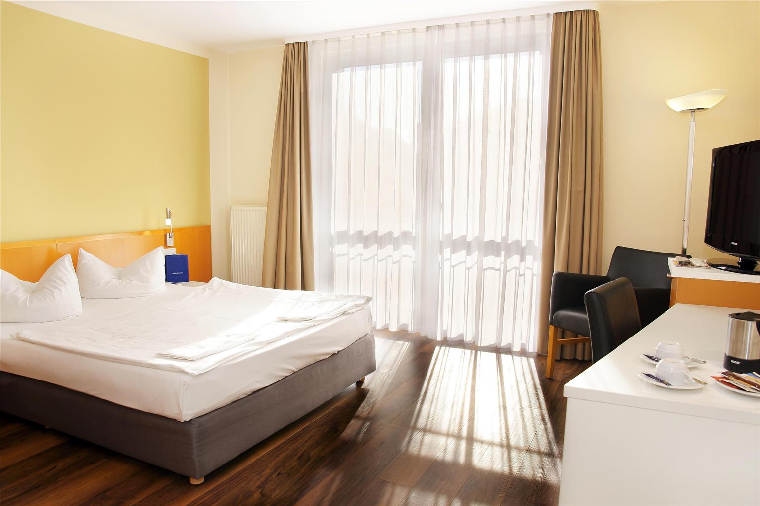 Best Western Macrander Hotel Dresden, Buchenstr, 10 in Dresden
