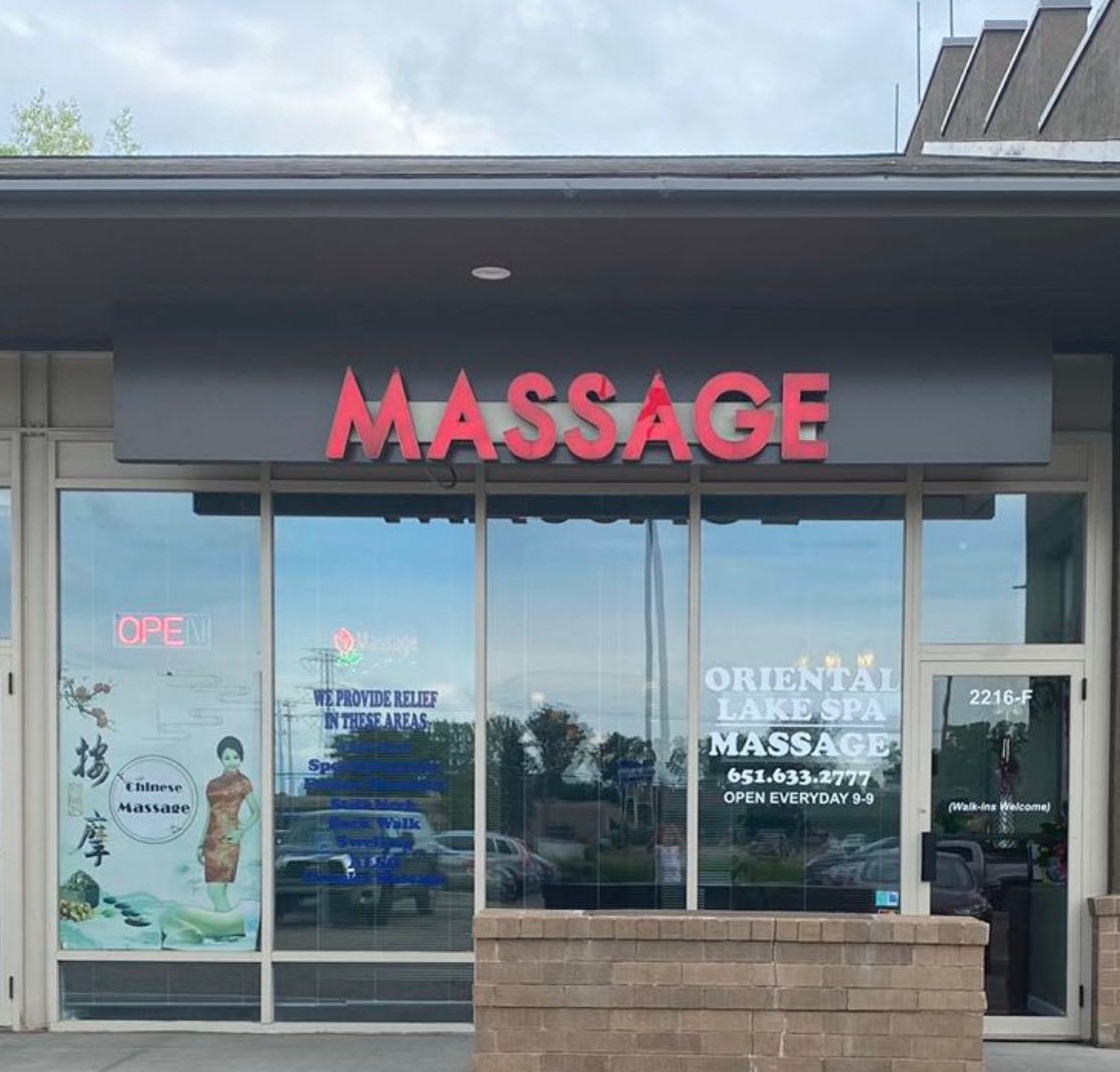 We pride ourselves in providing the best massage experience for everyone. 
All types of massage are  Oriental Lake Spa Roseville (651)633-2777
