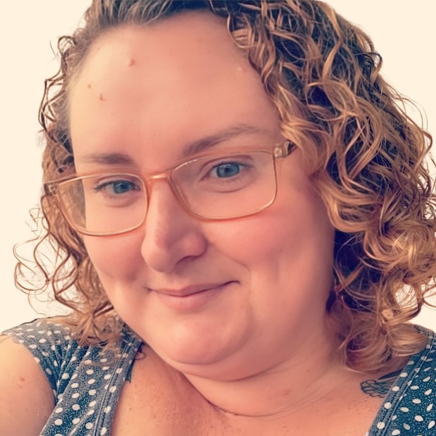 Images Elizabeth Fraser, Counselor