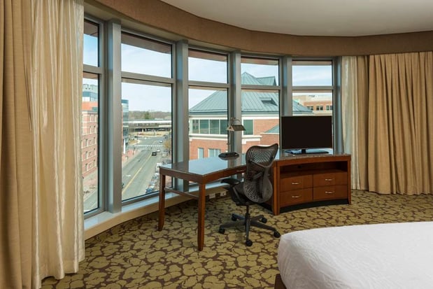 Images Hilton Garden Inn Alexandria Old Town National Harbor