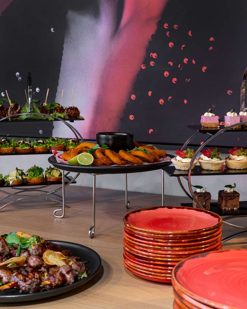 Images Radisson RED Johannesburg Rosebank