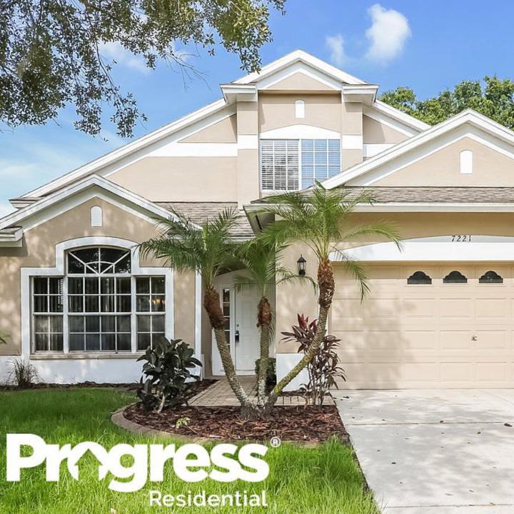 This Progress Residential home is located near Palmetto FL.