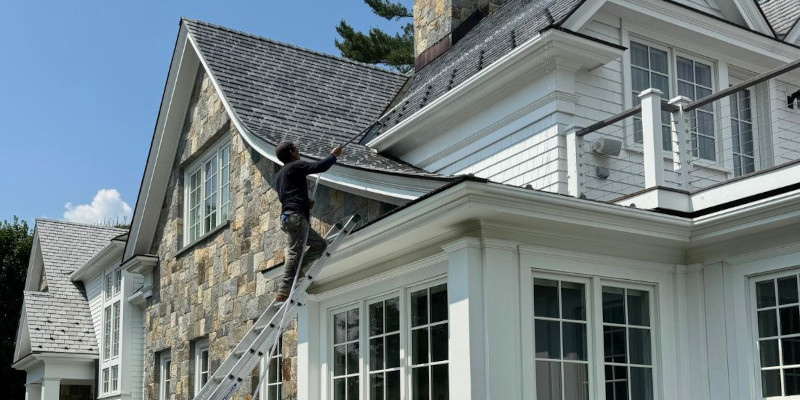 Our exterior house cleaning services offer gentle care with powerful results.