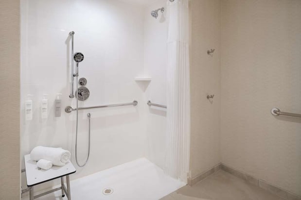 Images Hilton Garden Inn Visalia