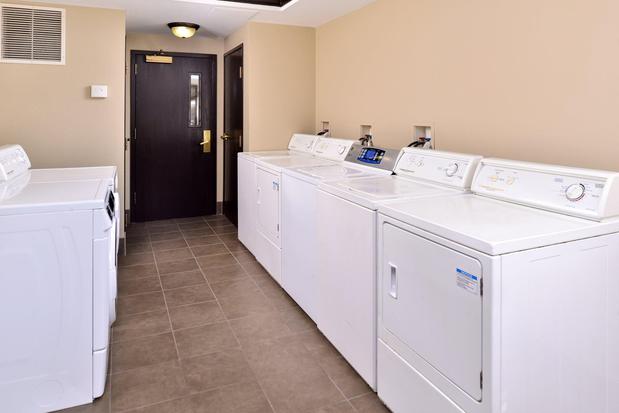 Images Staybridge Suites Ofallon Chesterfield by IHG