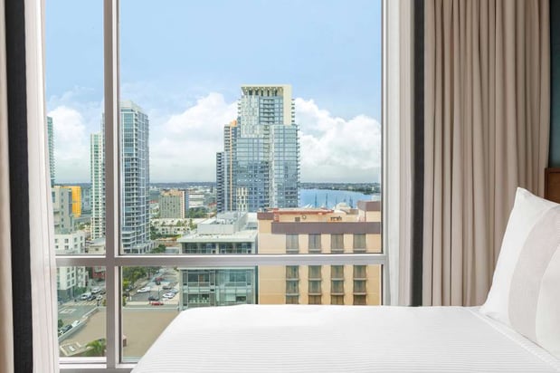 Images Carte Hotel San Diego Downtown, Curio Collection by Hilton